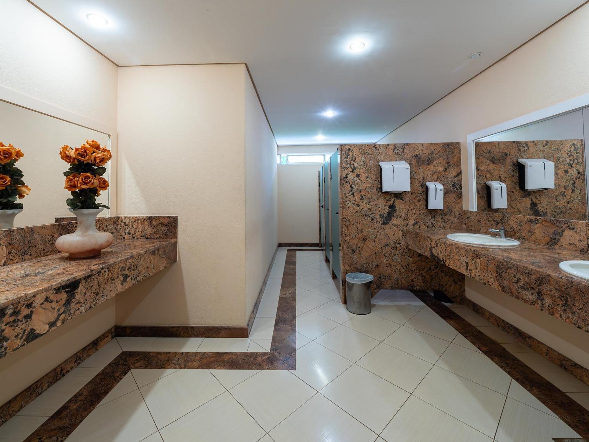 Carlton Suites Limeira Exterior photo
